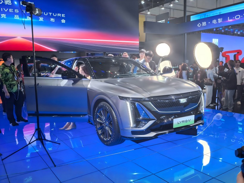 IQ 锐歌-ren bertsio altua! Cadillac Lyriq - V aurtengo barruan jarriko da martxan.