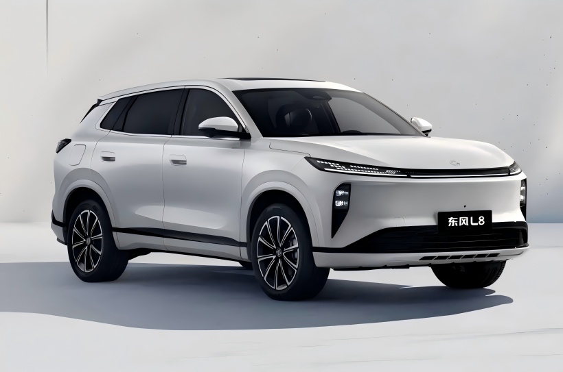 Dongfeng Fengshen L8-ren kanpoaldeko argazki ofizialak kaleratu dira. Dongfeng Maha sistema hibridoarekin hornituta dago eta 2025 erdialdean abian jarriko da.